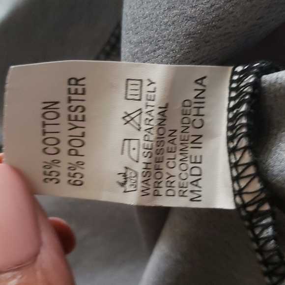 Women's Mini Dress - Open Back - Picture 6 of 8